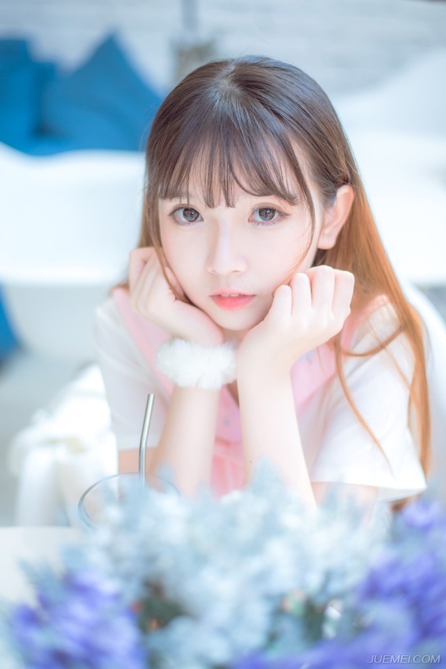 前面的路还很远，你可能会哭，但是，一定要走下去，一定不能停。输不起的人，往往就是赢不了。